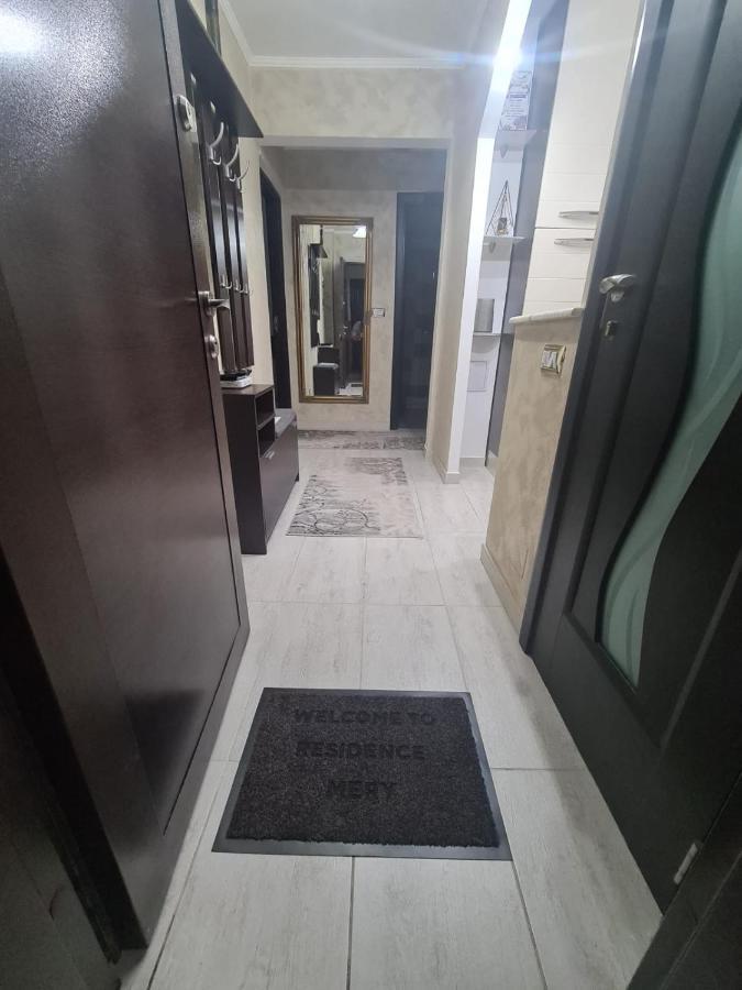Residence Mery ฟาการาช ภายนอก รูปภาพ
